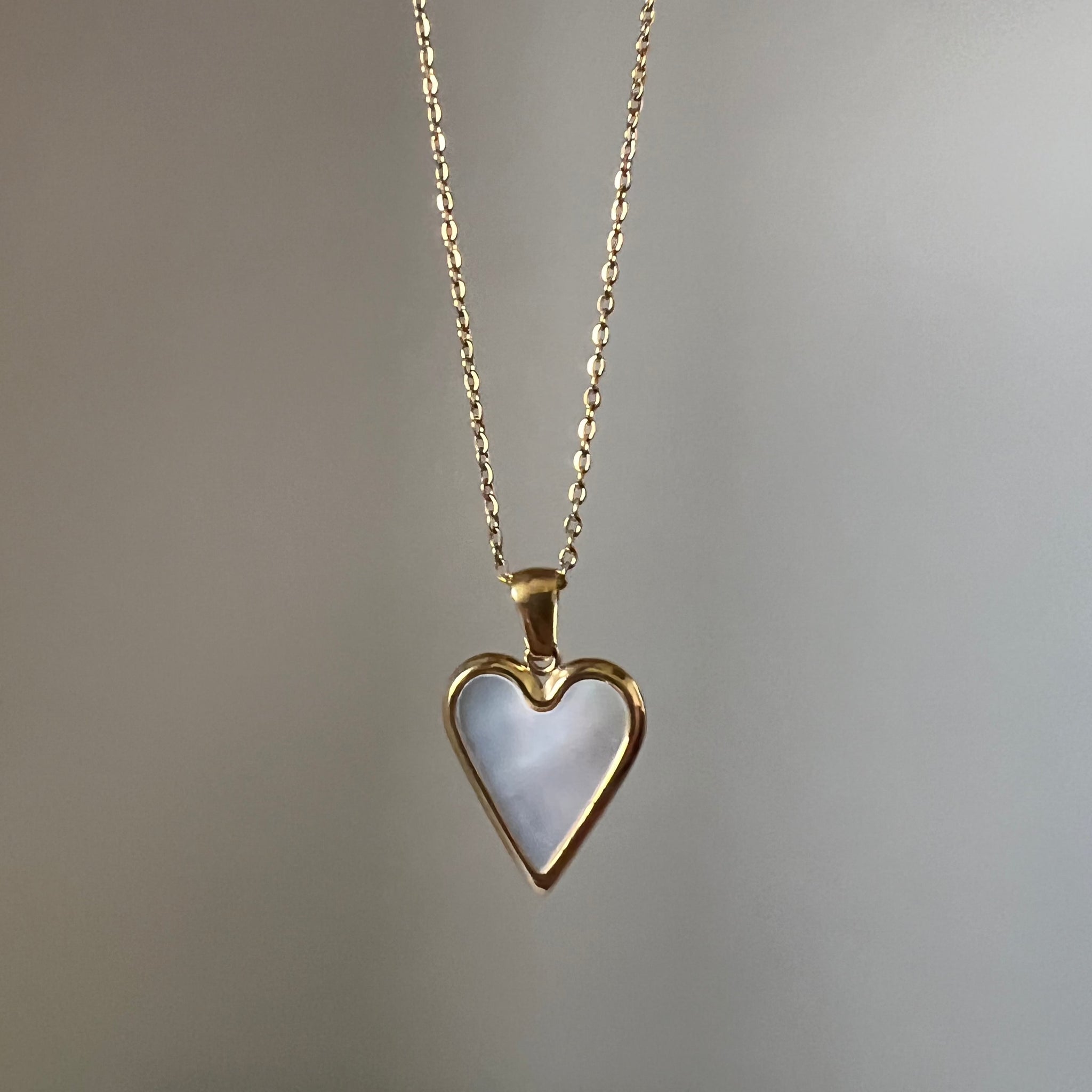 Gold heart necklace